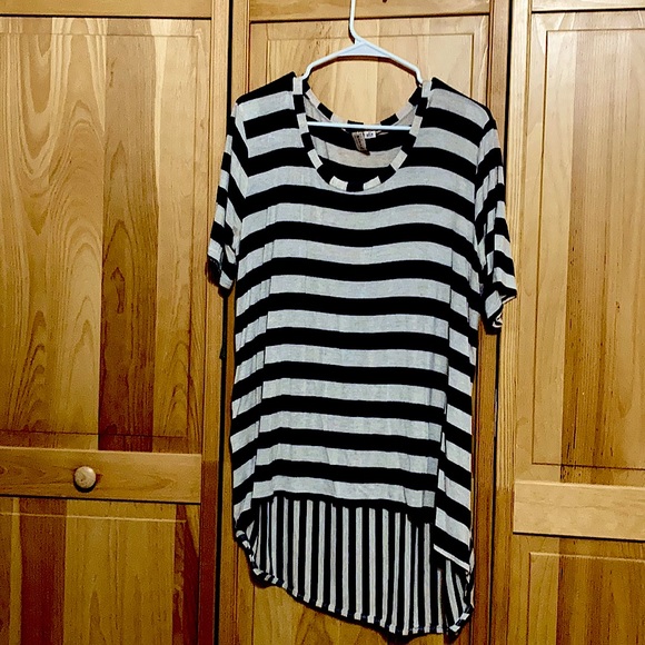 Misia Tops - Misia High-low Tunic Top Horizontal & Vertical Stripes Navy Blue Tan long length